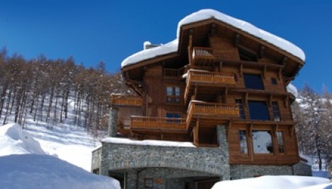 Chalet Emerald  Ski Chalet